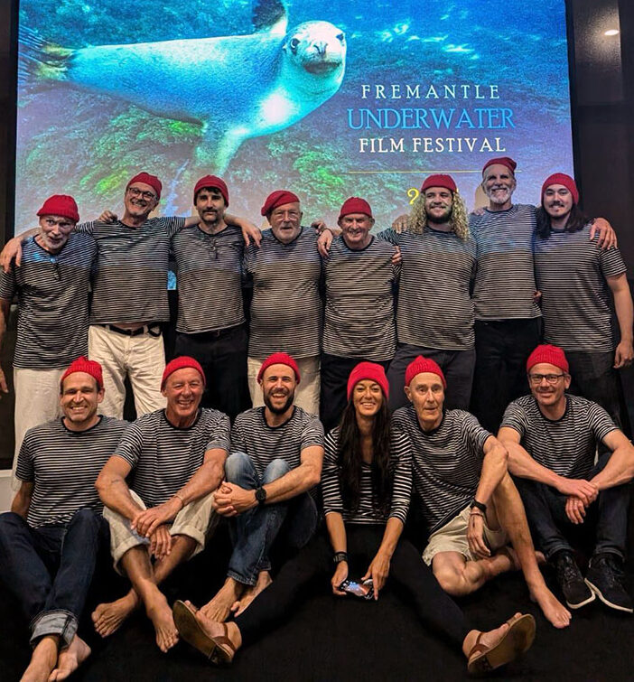 Mermantle Men Choir singing at FUFF